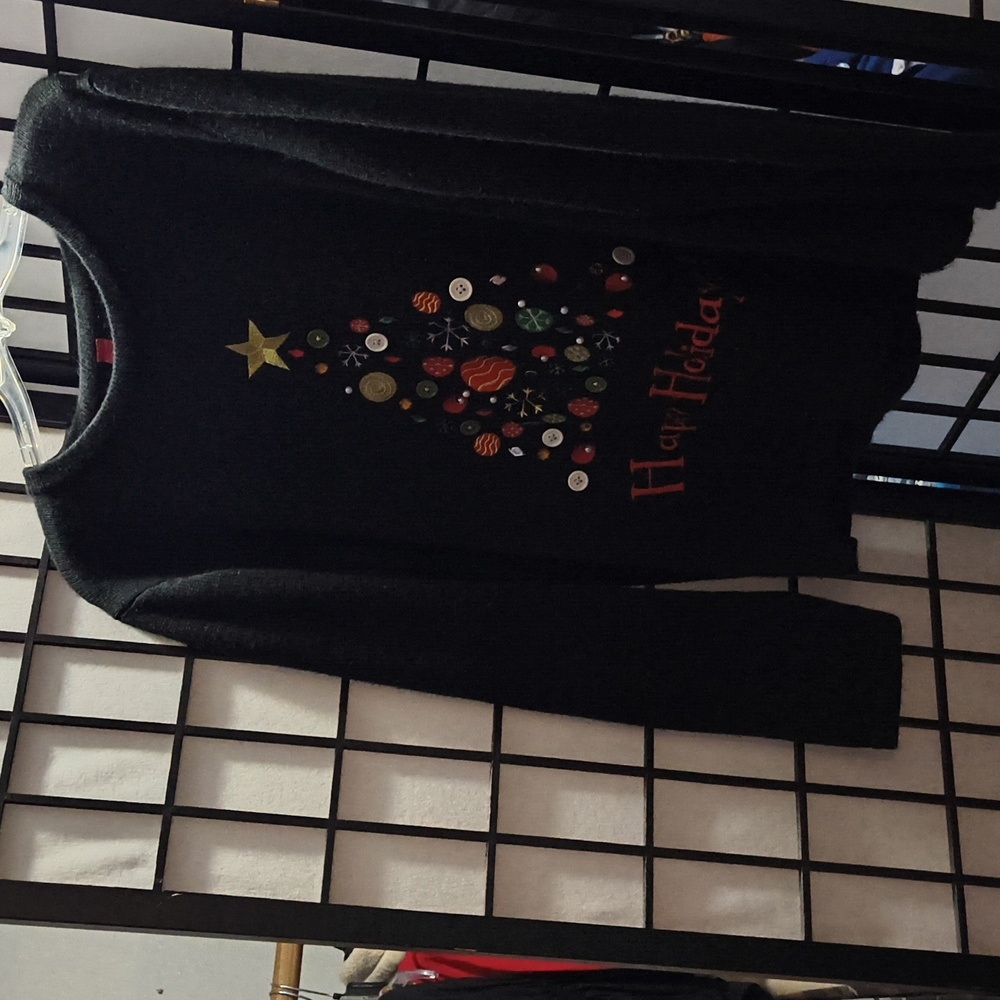 Festive Black Holiday Ladies Sweater Medium